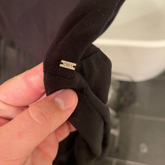 Obey skirt - Picture 3 of 4